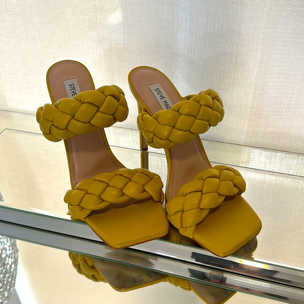 9.5 Steve Madden Citron Braided Stiletto Mules
